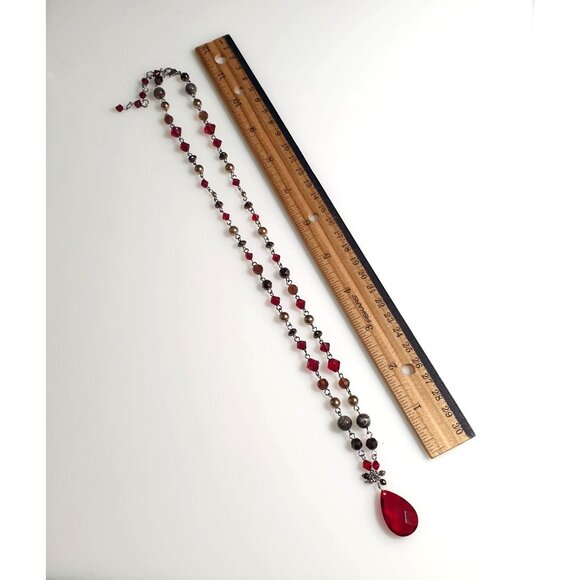 Vintage Crystal Necklace Red Glass Bead Teardrop Pendant Lightweight Jewelry - Picture 5 of 5